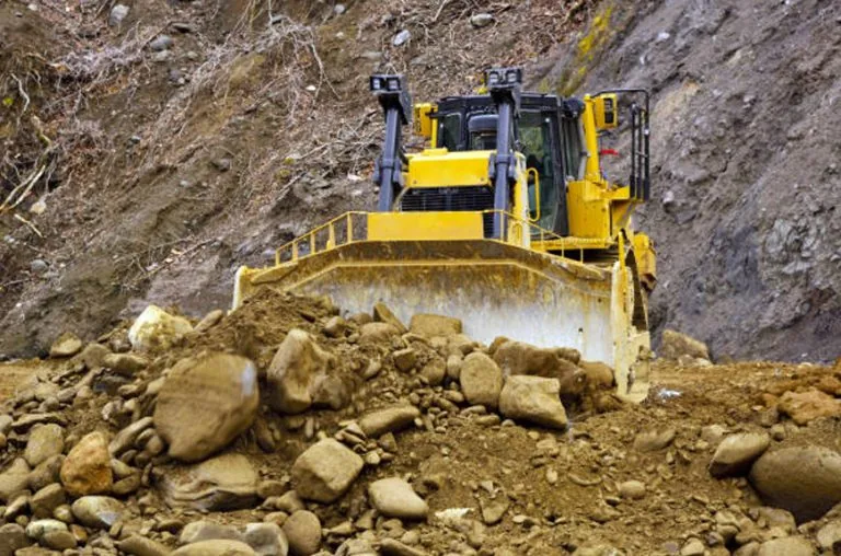 Heavy earthmoving equipment